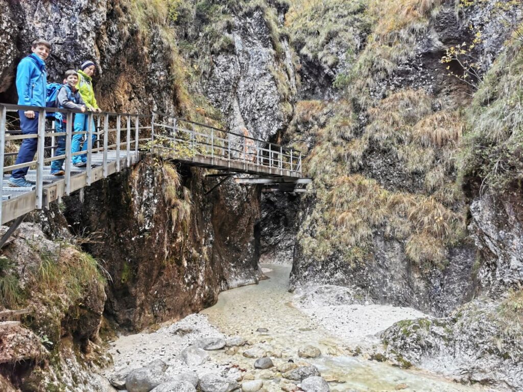 Salzburg Ausflugsziele in der Natur: Die Almbachklamm zwischen Marktschellenberg und Berchtesgaden