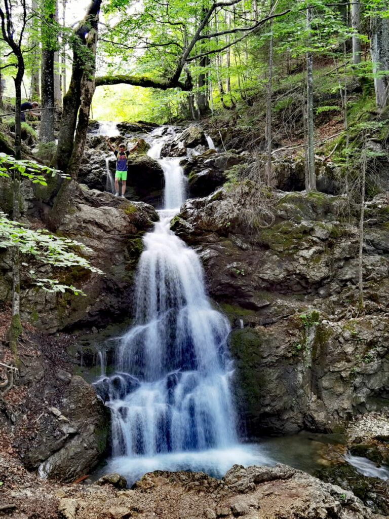 schöne Wasserfälle
